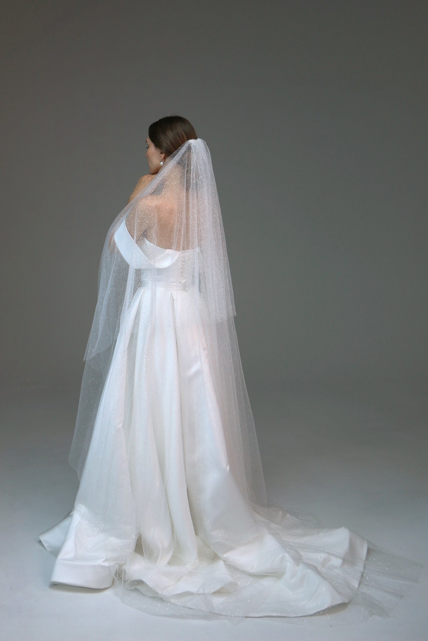 Glitter veil in two tier | Sparkly cathedral veil | Bridal shimmer short veil Soft two-tier bridal