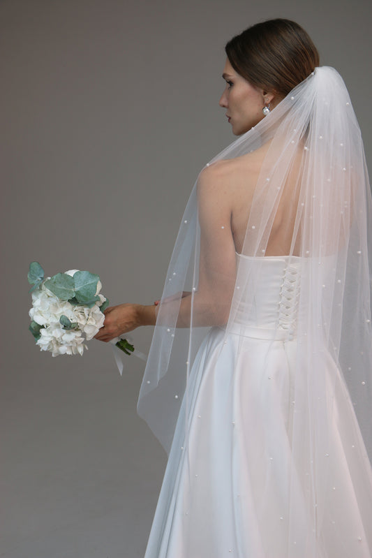 Pearl Wedding Veil wedding veil, Chapel bridal Fingertip Veil, Ivory white Wedding, one Tire Veil